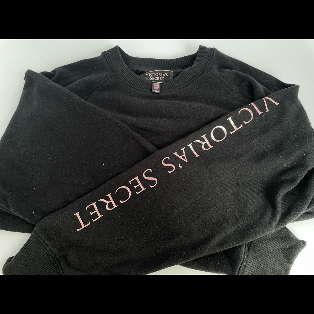 Victoria’s Secret Black Sweatshirt Long Sleeve Size M